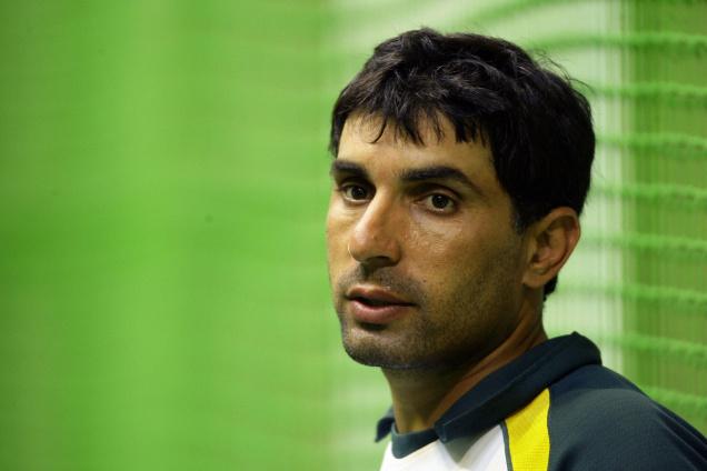Misbah-Ul-Haq, regrets on bolwing after India crushed them
