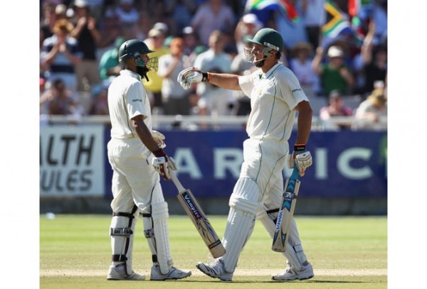 Graeme Smith and Hashim Amla - A match winning 2nd wicket partnership of 178 runs