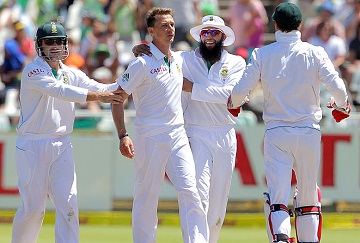 Dale Steyn - Grabbed three important wickets in the second innings