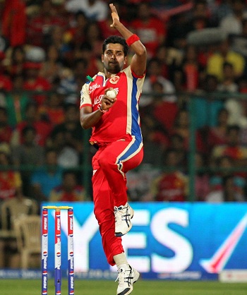 Vinay Kumar - 'Player of the match' for his deadly bowling spell