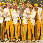 The jubilant Australian squad with the 2009 ICC Champions Trophy