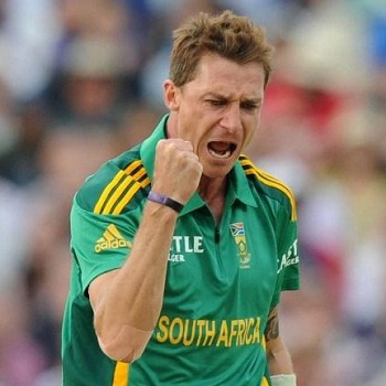 Dale Steyn - Lethal bowling spell of 4-17