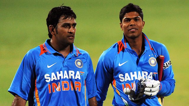 MS Dhoni and Umesh Yadav proudly walk out after scoring a tie against Sri Lanka